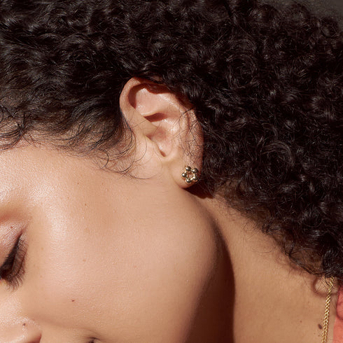 The Quinque Stud Earrings in Yellow Gold